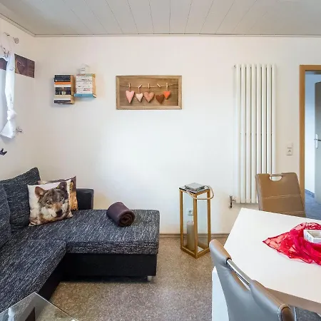 Cosy With Terrace And Garden Access In A Quiet Wooded Area Lägenhet *