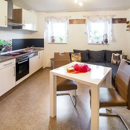 Cosy With Terrace And Garden Access In A Quiet Wooded Area * Goessweinstein